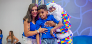 Papais Noeis, Papai Noel, periferia, voluntário