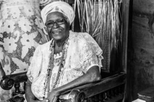 Mãe Stella de Oxóssi, foto em preto e branco