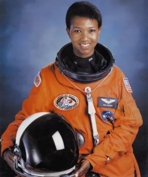 astronauta negra