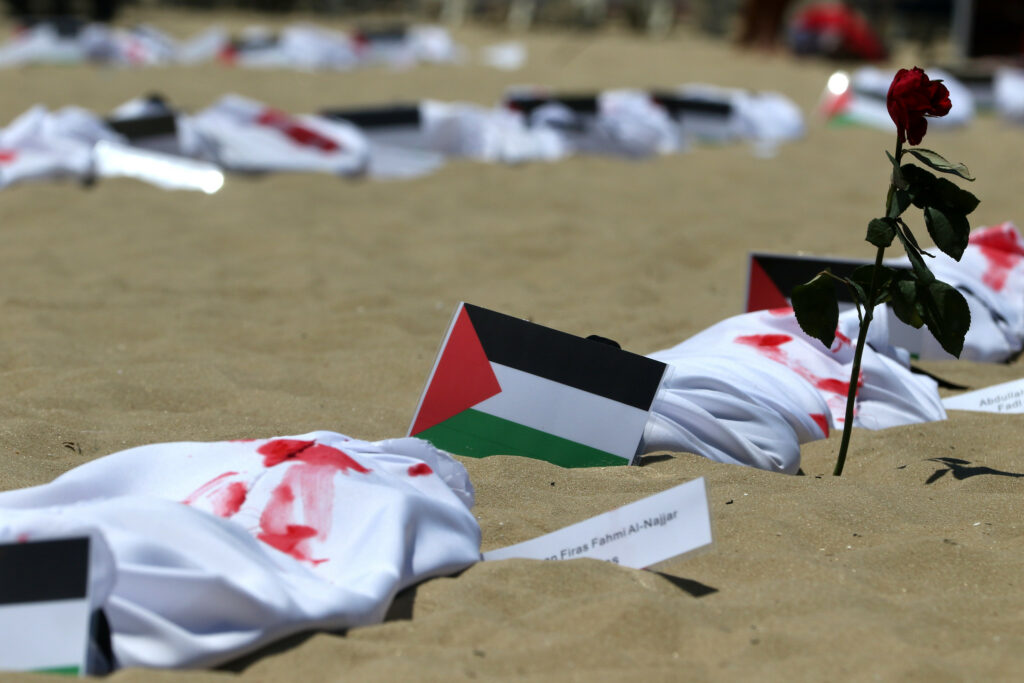bandeira da palestina em praia