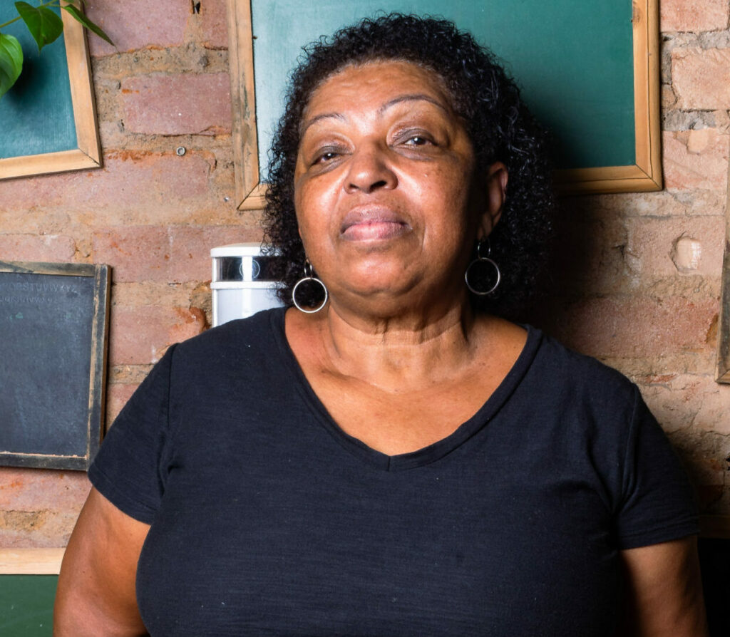 Boteco da Dona Tati, em SP: a mulher por trás das rodas de samba